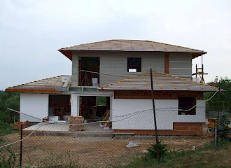 Kivitelezés ellenőrzése: új családi ház építése: homlokzati hőszigetelés készítés ellenőrzése